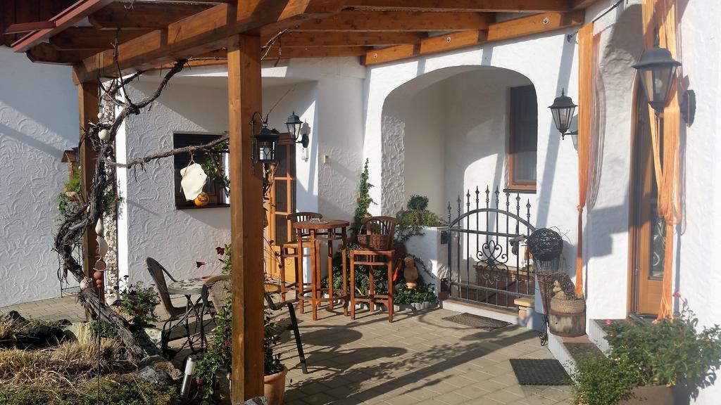 Hotel Garni Huegellandhof Neuhaus am Klausenbach Zewnętrze zdjęcie