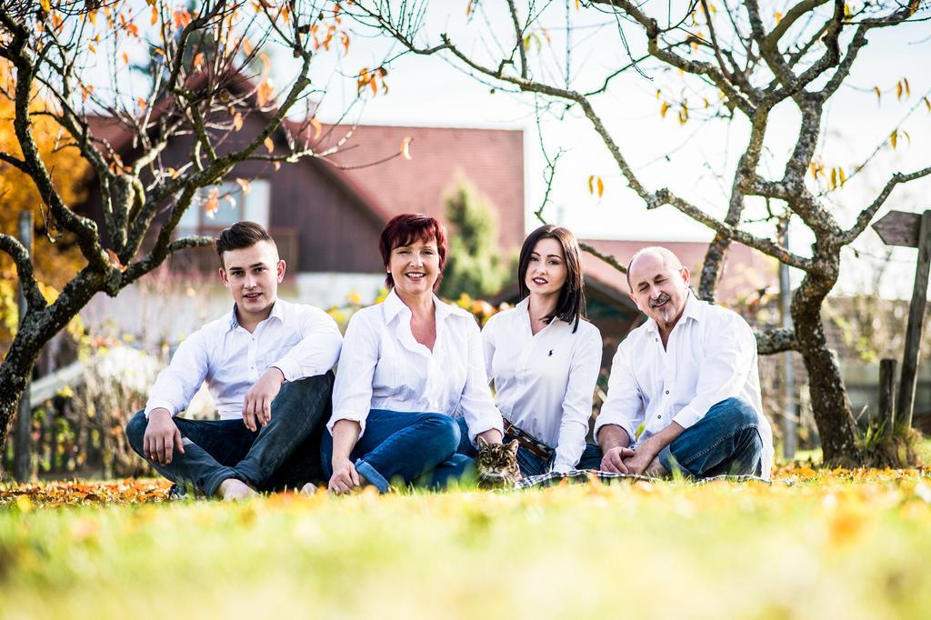 Hotel Garni Huegellandhof Neuhaus am Klausenbach Zewnętrze zdjęcie